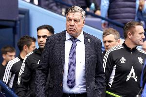 手机安全登录入口-山姆大叔重返足坛?阿勒代斯:我愿帮助任何人,但必须是伟大项目