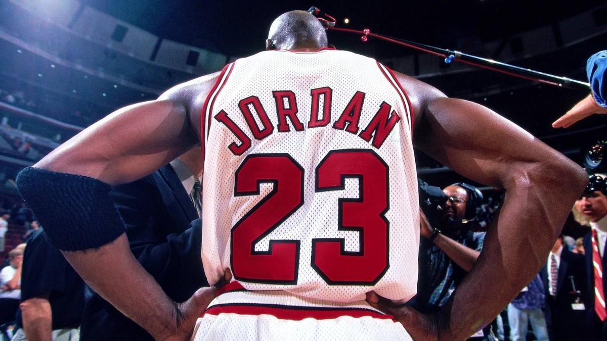 开云体育-美媒排历史最强2号位!麦迪未进前十,哈登前五,第一无悬念