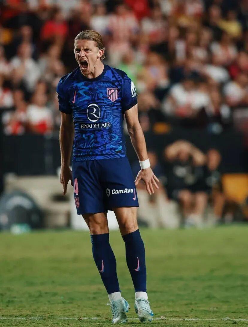 官方网-英超前3轮统计:曼联多项进攻数据排名第1;罗马诺:曼联在转会窗最后48小时报价加拉格尔,但遭拒