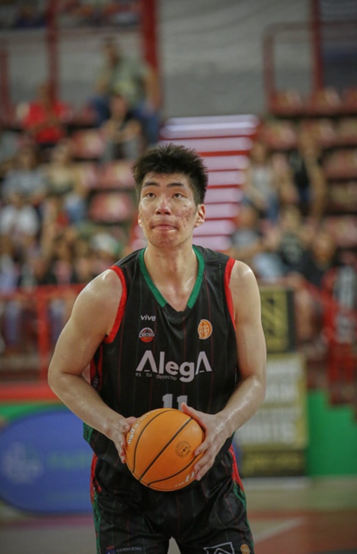 开云体育-西乙第二战！余嘉豪砍下17分&amp;末节曾进关键三分 球队加时惜败1分