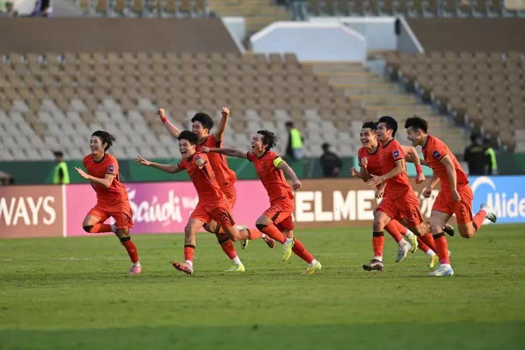 开云体育-U23国足赢球黄健翔也有功？球迷：当年对拜合拉木的批评起奇效