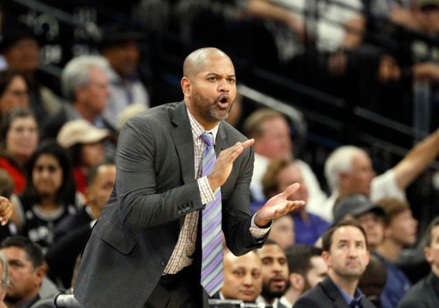 官方网-加兰：新赛季冲击全明星 和塞克斯顿搭档很轻松