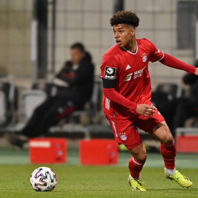 ky Sports-拜仁回到未来：乌尔赖希回归，尼贝尔跟科瓦奇练级